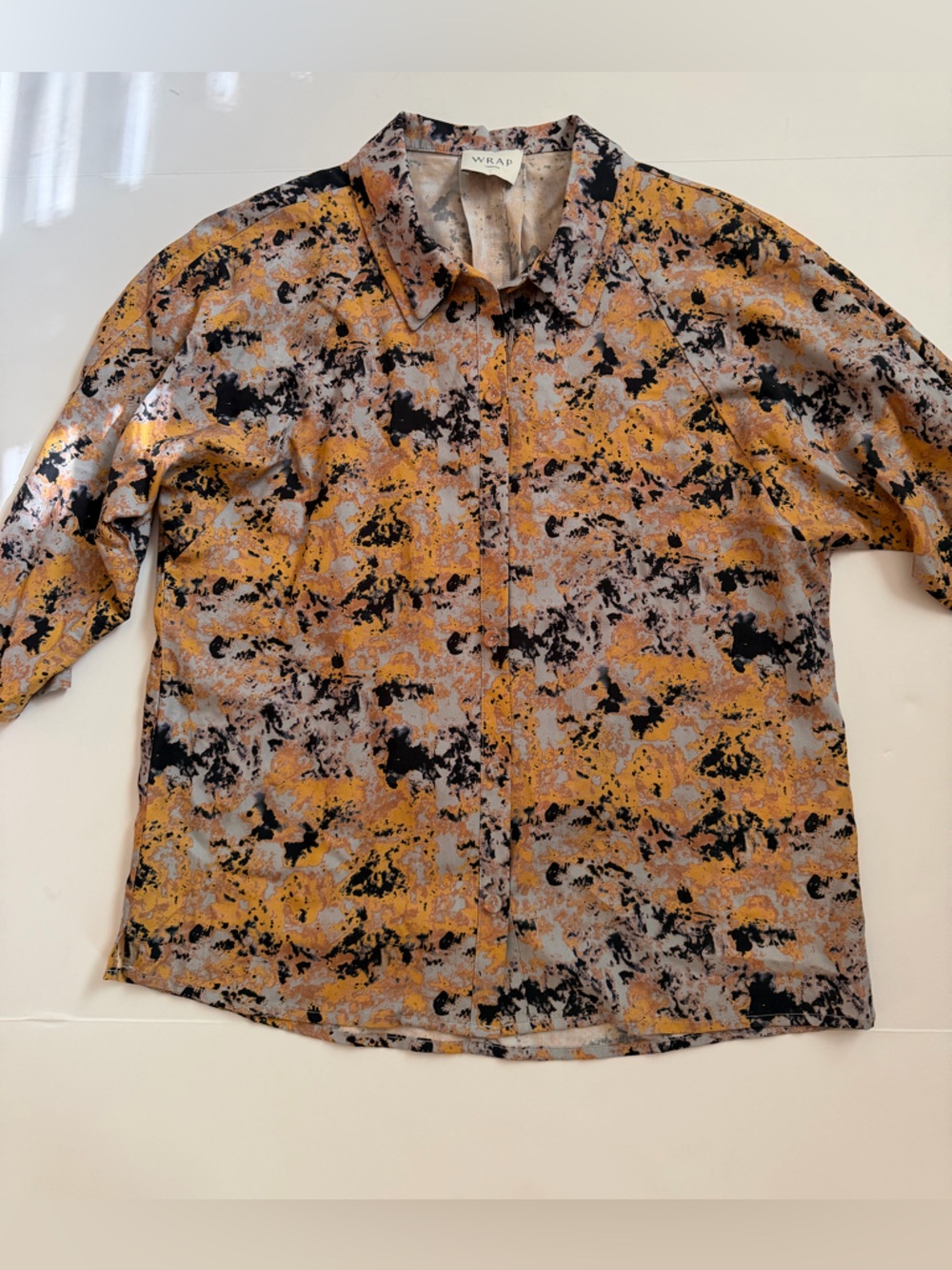 Wrap London Women’s Abstract Print Button-Down Blouse New with tags